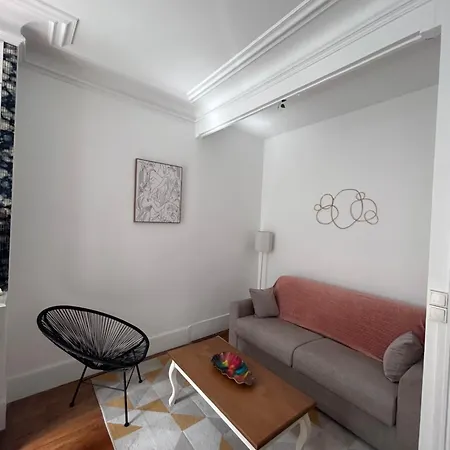 Homestay 4 Personnes Porte Saint Martin *